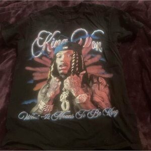 Hot Topic Black King Graphic Tee